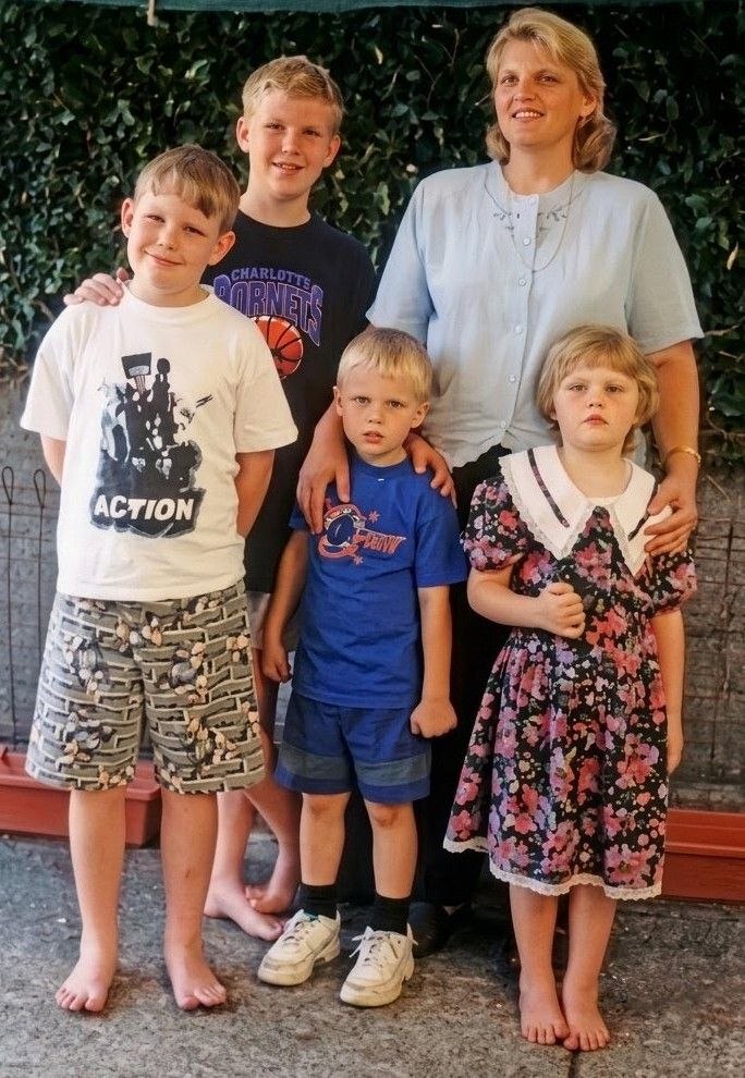 Ivory Family   Sheryle  Joel  Aaron  Jared  Lauren